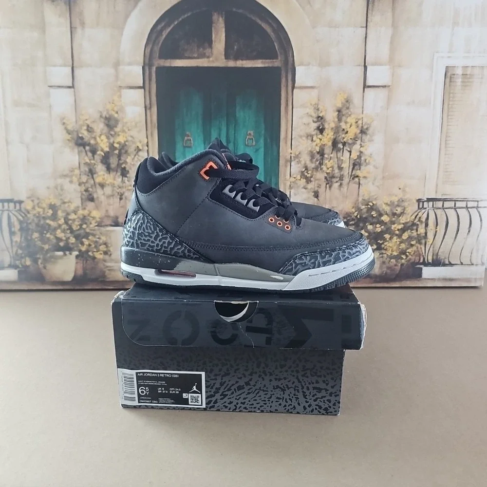 Nike Air Jordan Retro 3 Shoes Fear Pack Grey Orange OG DM0967-080 Mens Size 6.5Y